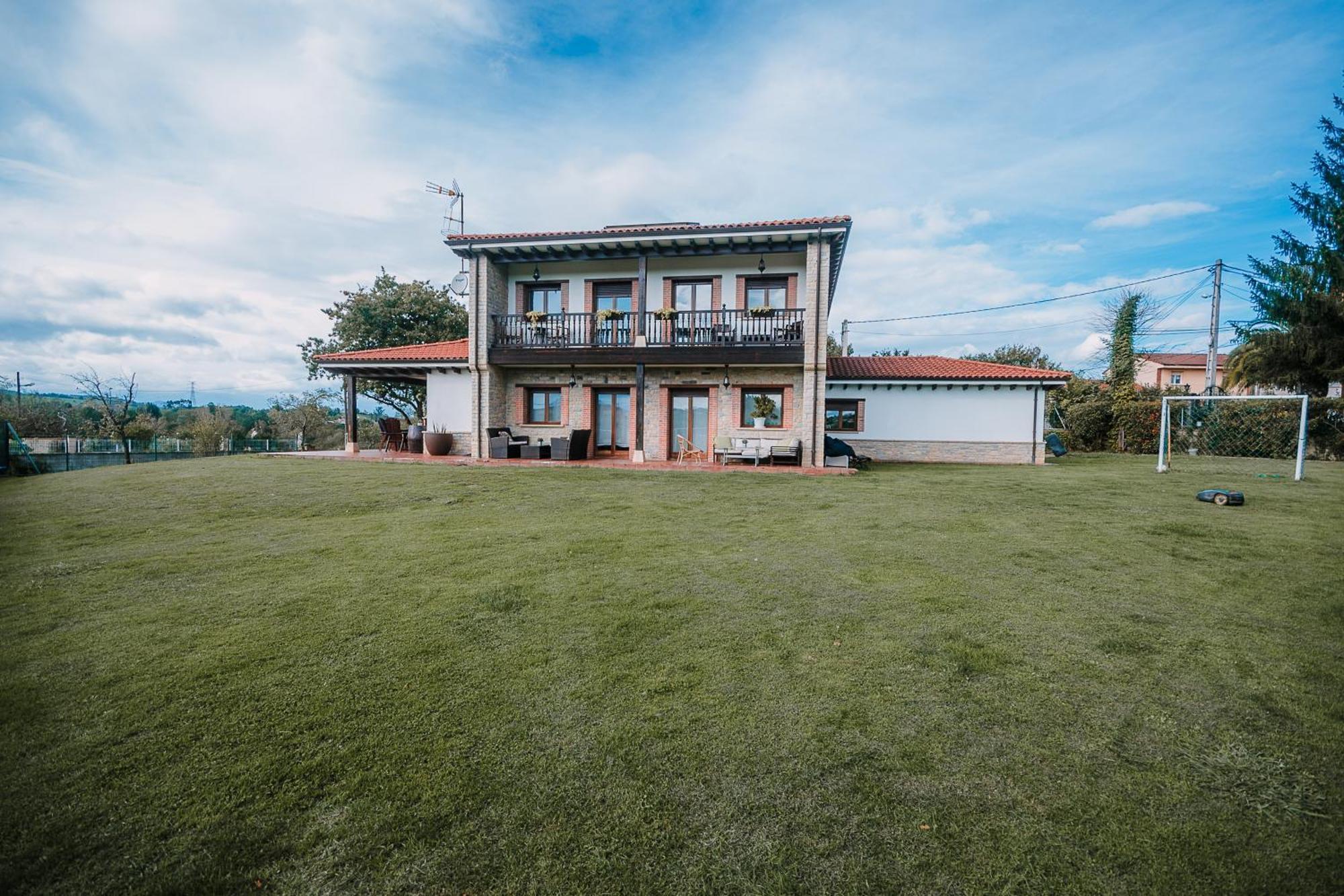 Villa Tiviti โอเบียโด ภายนอก รูปภาพ