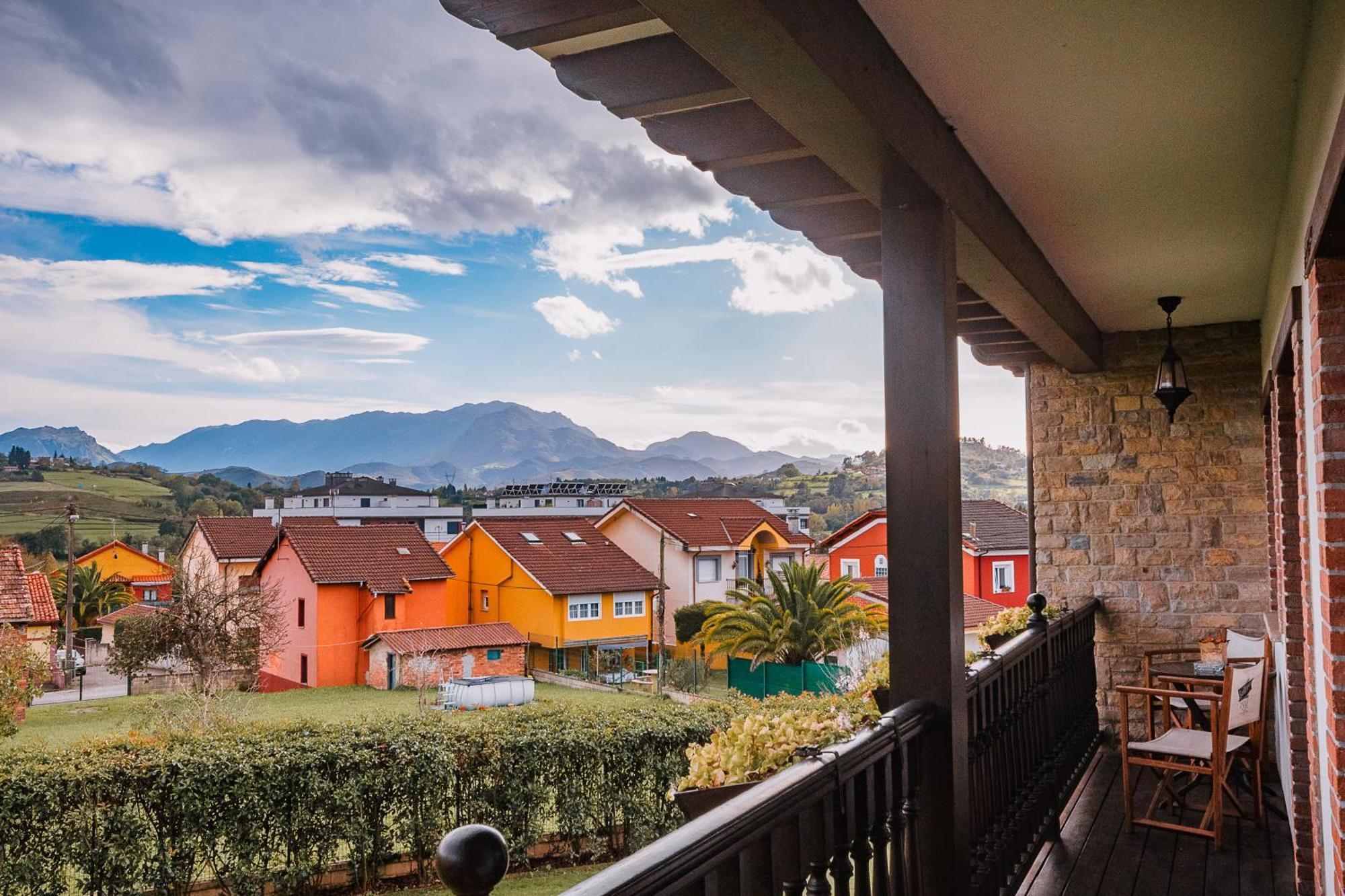 Villa Tiviti โอเบียโด ภายนอก รูปภาพ