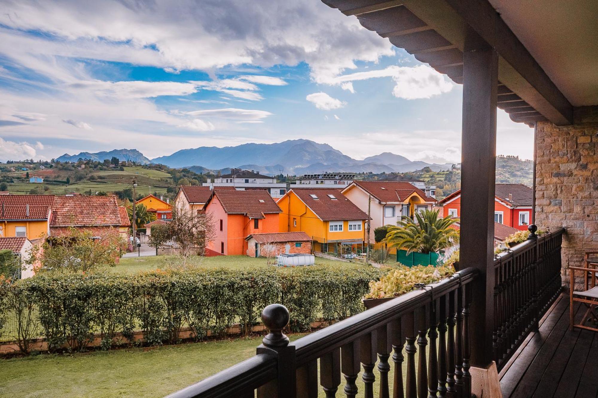 Villa Tiviti โอเบียโด ภายนอก รูปภาพ